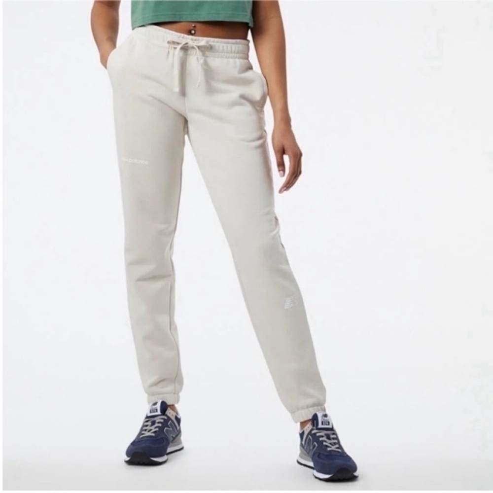 New Balance Women’s Accelerate Jogger